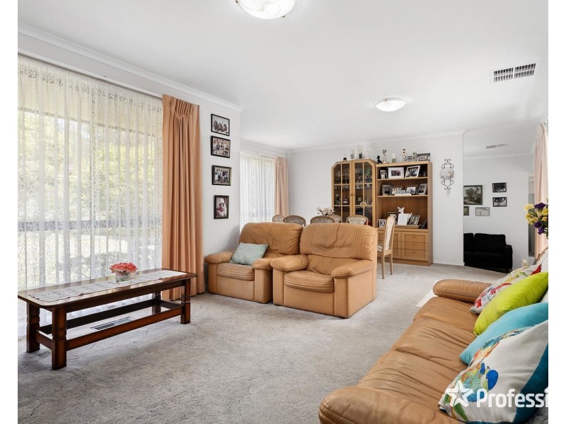 37 Irvine Street, Mount Evelyn VIC 3796