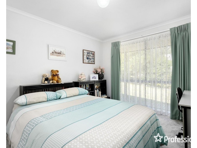 37 Irvine Street, Mount Evelyn VIC 3796