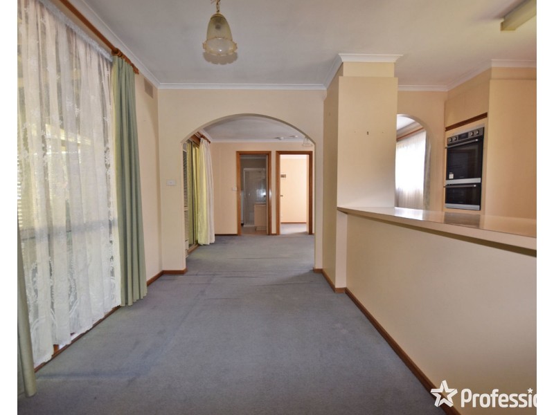 4a Roland Avenue, Mount Evelyn VIC 3796