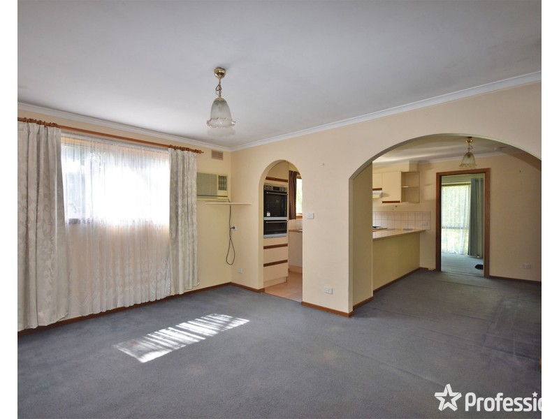 4a Roland Avenue, Mount Evelyn VIC 3796