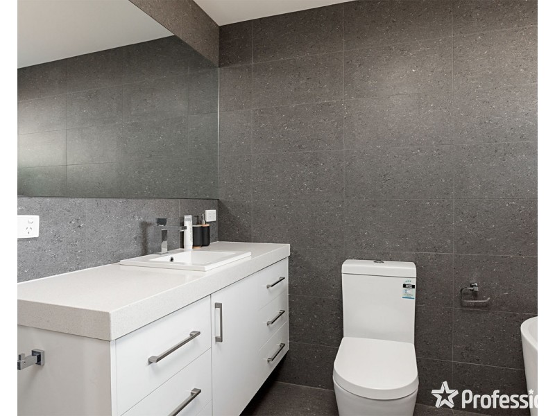 163 Manchester Road, Mooroolbark VIC 3138