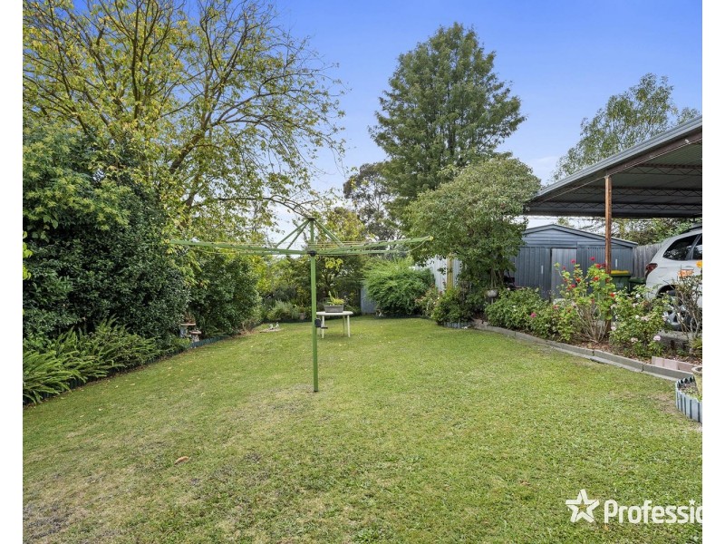 7 Hartwell Court, Mooroolbark VIC 3138