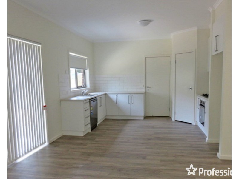 3/45 Newman Road, Croydon VIC 3136