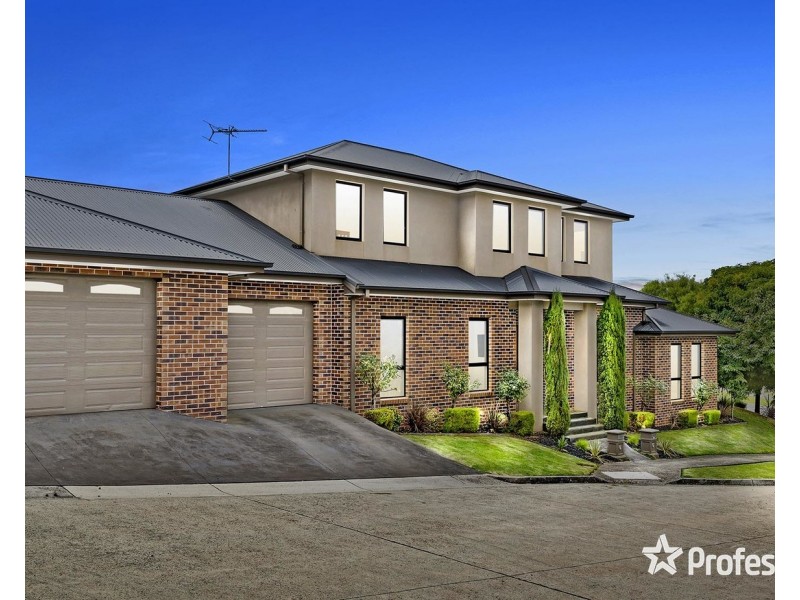 9 Chevalier Crescent, Mooroolbark VIC 3138