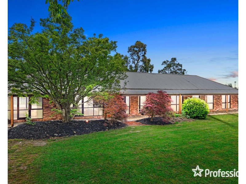 230 Cambridge Road, Kilsyth VIC 3137