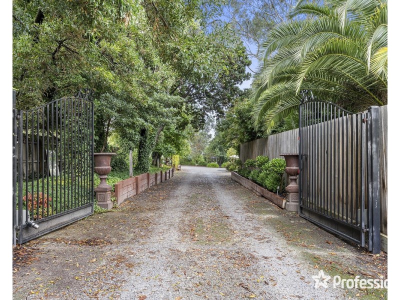 230 Cambridge Road, Kilsyth VIC 3137