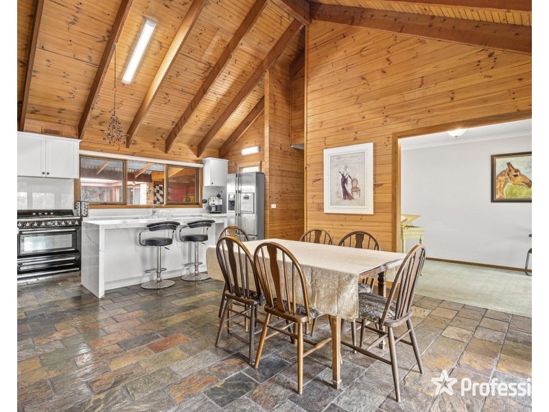 230 Cambridge Road, Kilsyth VIC 3137