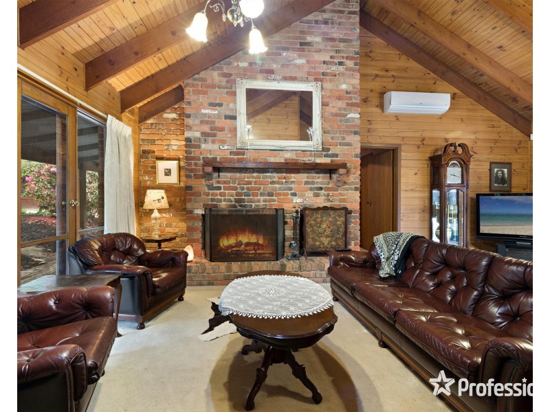 230 Cambridge Road, Kilsyth VIC 3137