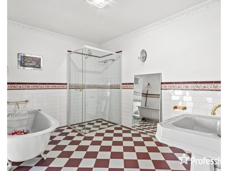 230 Cambridge Road, Kilsyth VIC 3137