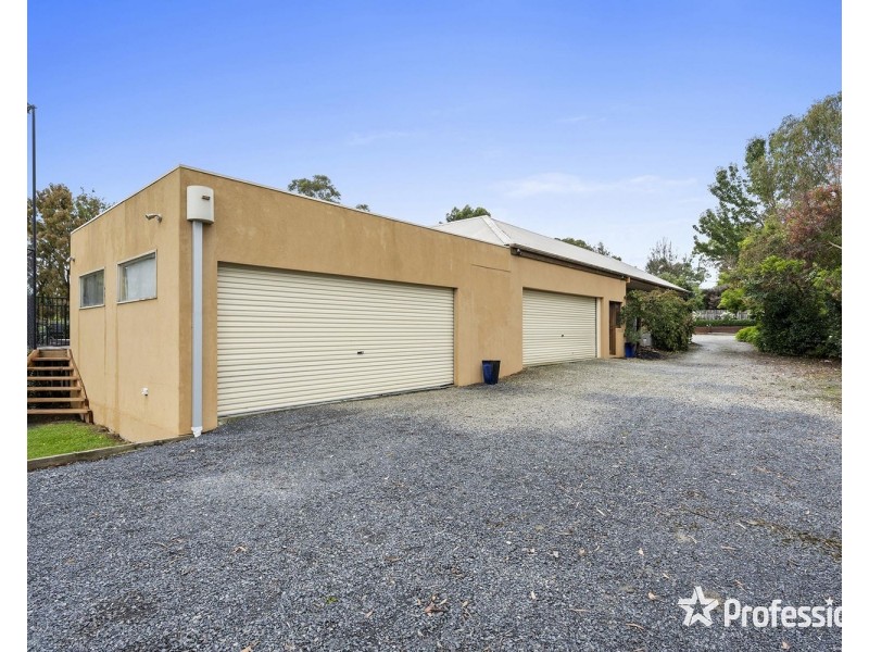 230 Cambridge Road, Kilsyth VIC 3137