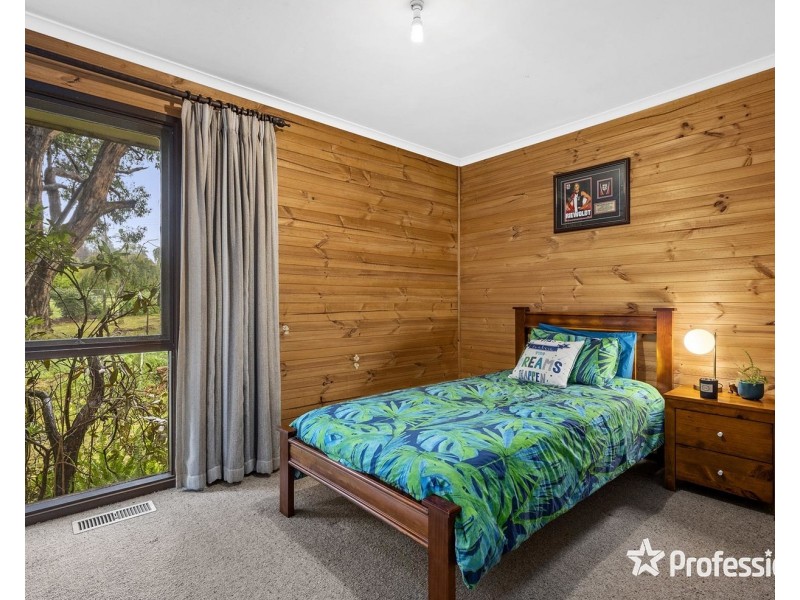 45 Braeside Drive, Launching Place VIC 3139