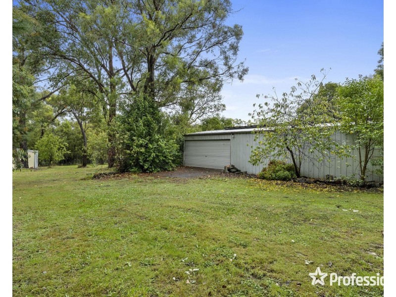 45 Braeside Drive, Launching Place VIC 3139