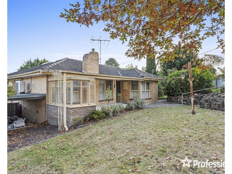 64 Kipling Avenue, Mooroolbark VIC 3138