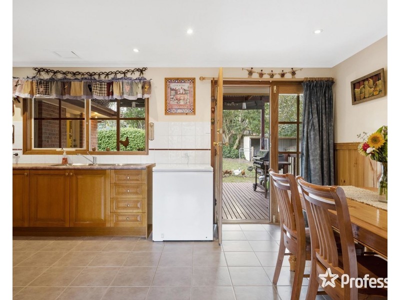 26 Banksia Street, Montrose VIC 3765