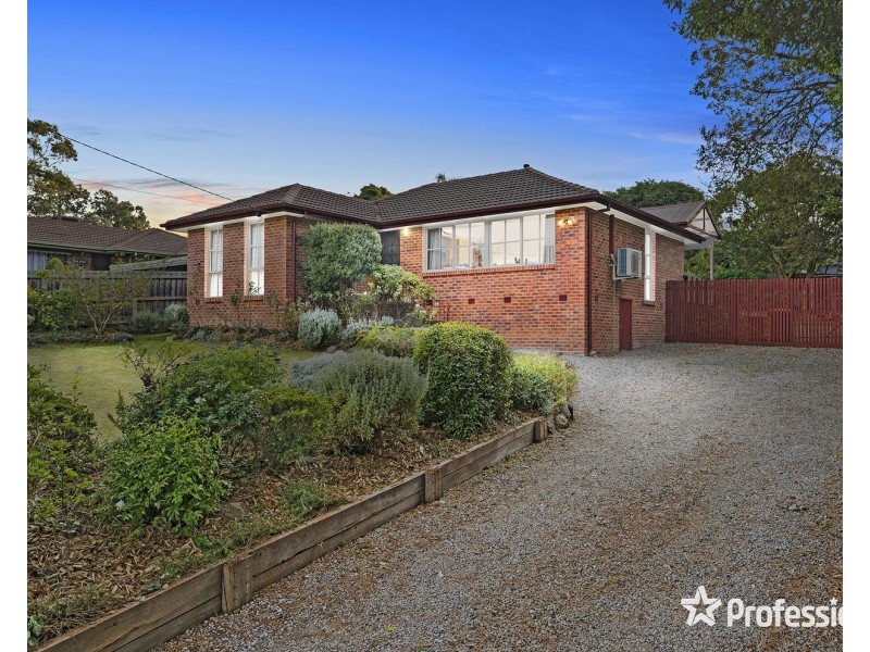 26 Banksia Street, Montrose VIC 3765