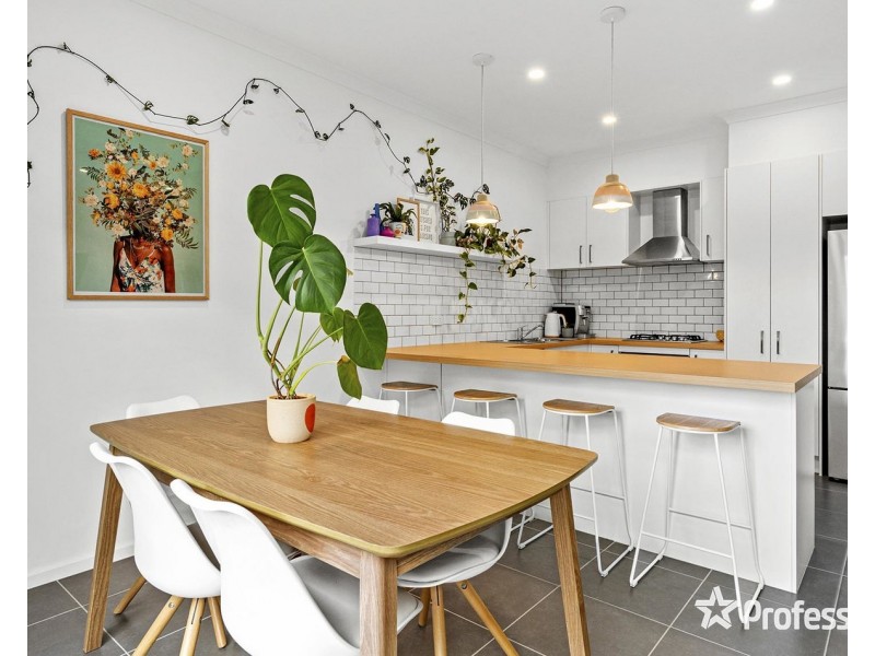 9 Scarlett Close, Kilsyth VIC 3137