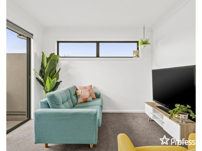 9 Scarlett Close, Kilsyth VIC 3137