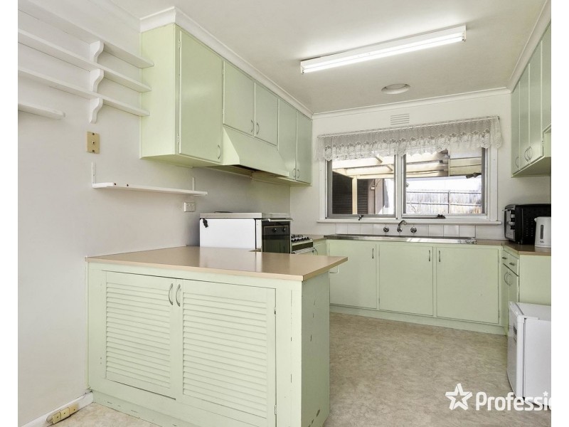 230 Hull Road, Mooroolbark VIC 3138