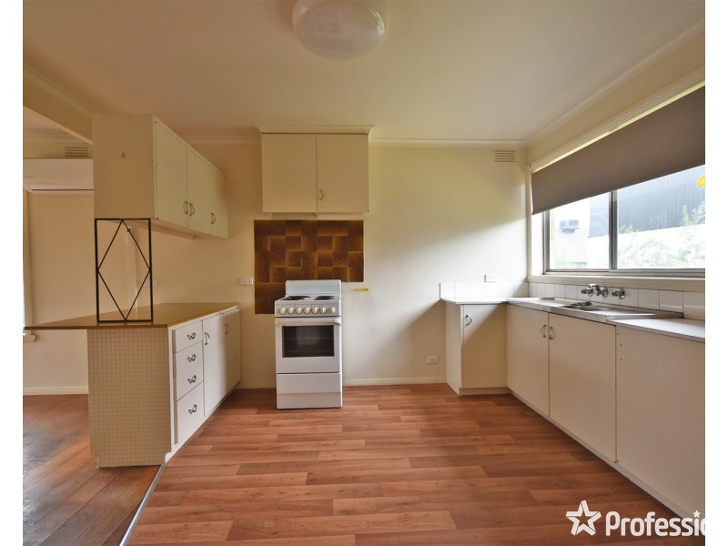 4/13 Hawthory Road, Kilsyth VIC 3137