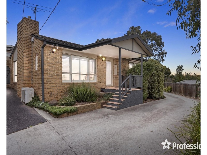 23 Dunoon Street, Mooroolbark VIC 3138
