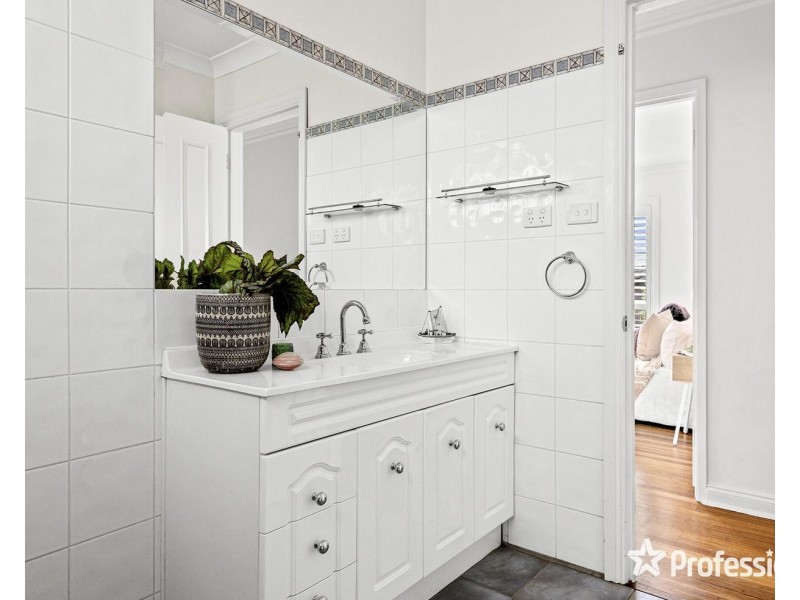23 Dunoon Street, Mooroolbark VIC 3138