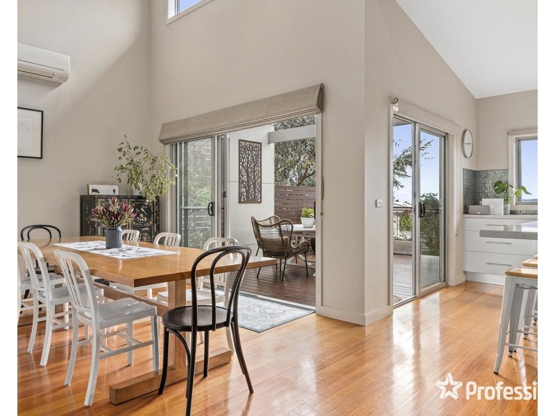 76 Albert Hill Road, Lilydale VIC 3140