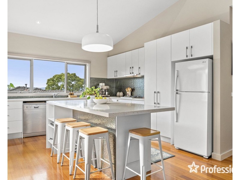 76 Albert Hill Road, Lilydale VIC 3140