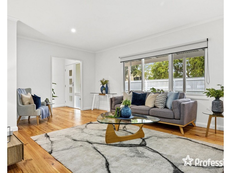 7 View Street, Wandin North VIC 3139