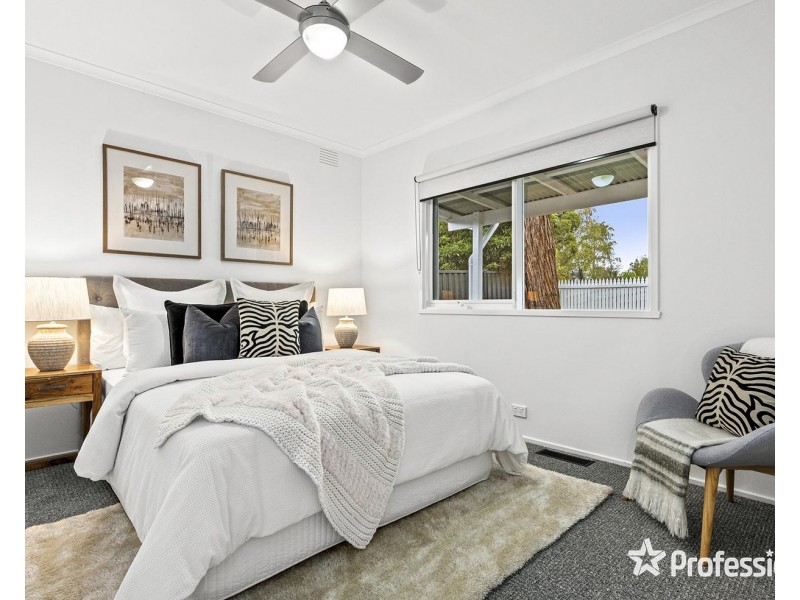 7 View Street, Wandin North VIC 3139