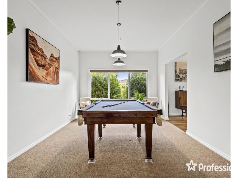 30 Wellington Park Drive, Warranwood VIC 3134