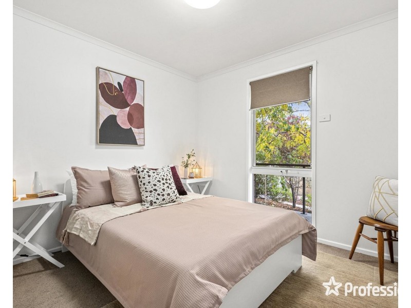 30 Wellington Park Drive, Warranwood VIC 3134