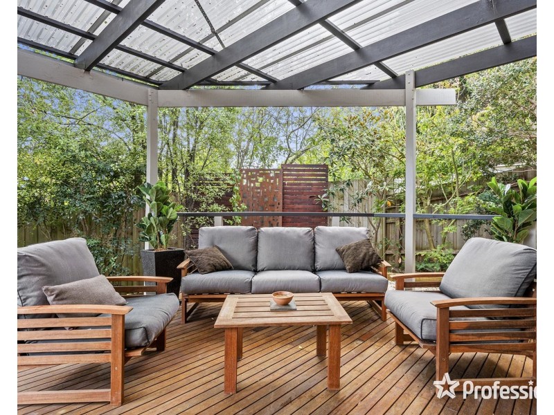 30 Wellington Park Drive, Warranwood VIC 3134