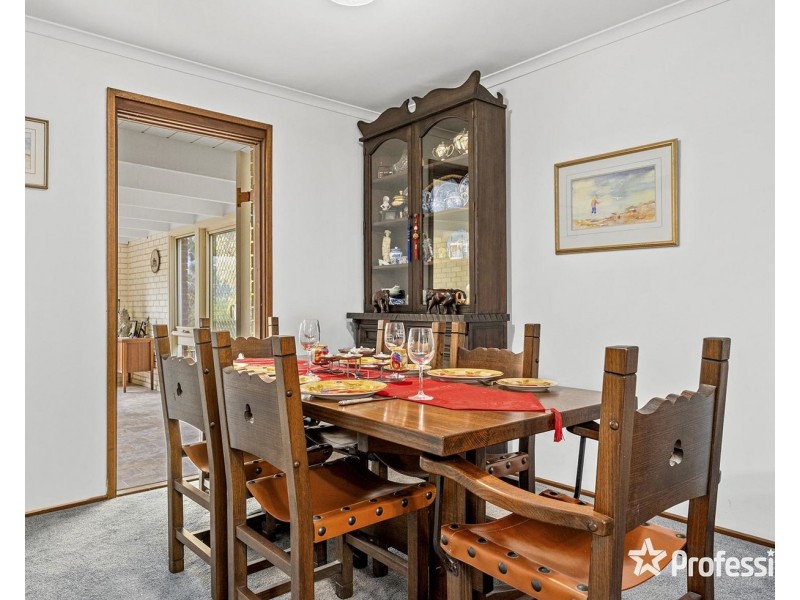 5 Raleigh Street, Seville VIC 3139