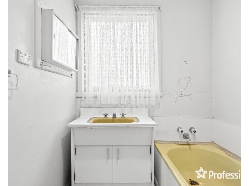 22 Durham Road, Kilsyth VIC 3137