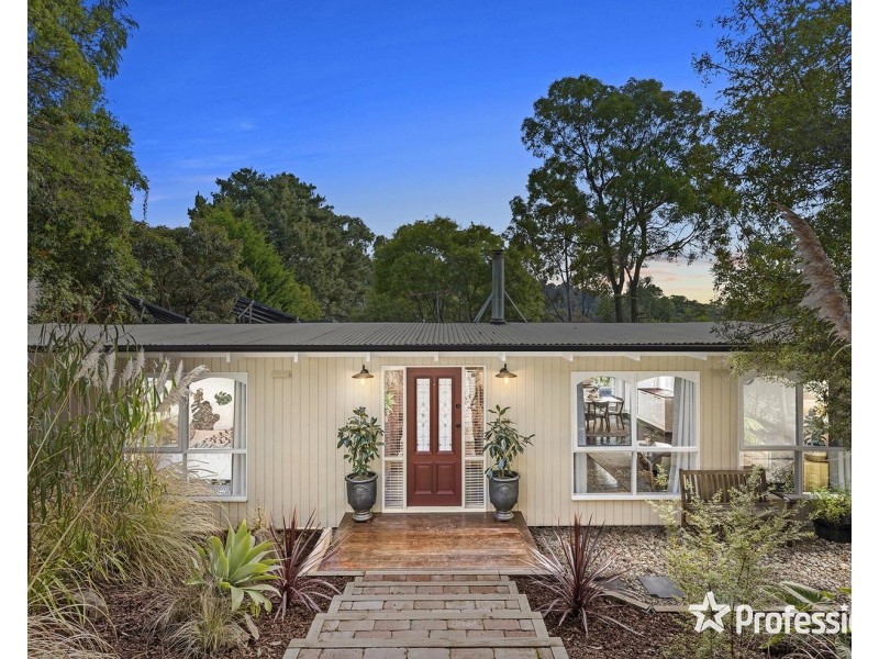 65 Commercial Road, Mount Evelyn VIC 3796