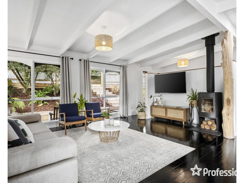 65 Commercial Road, Mount Evelyn VIC 3796