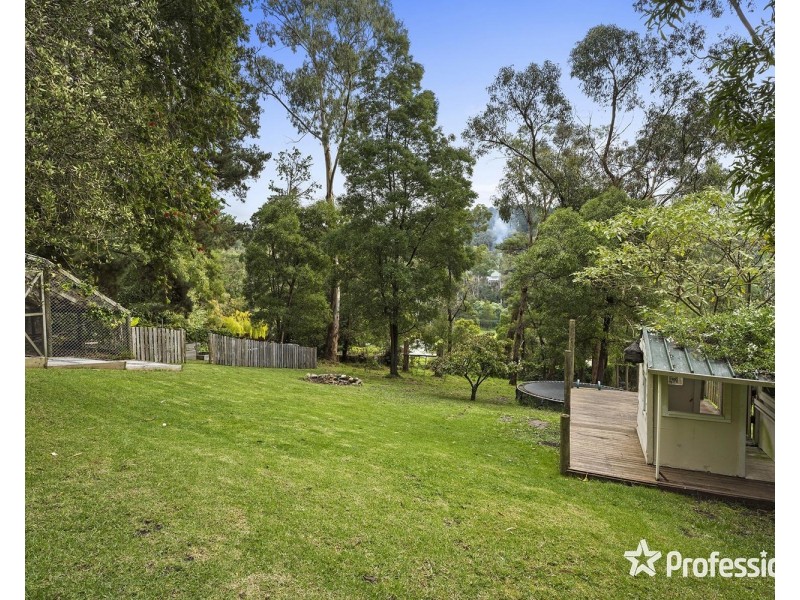 65 Commercial Road, Mount Evelyn VIC 3796