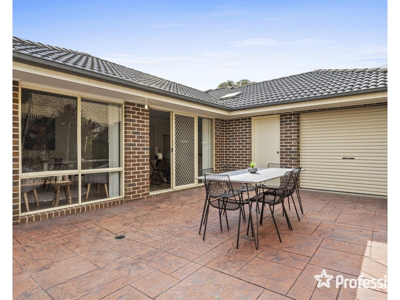 35 Elms Road, Mooroolbark VIC 3138