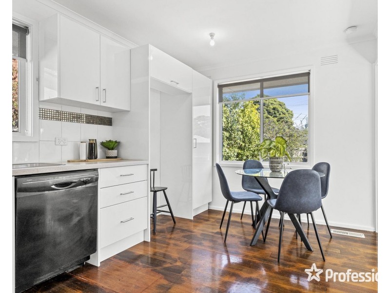 50 Greenslopes Drive, Mooroolbark VIC 3138