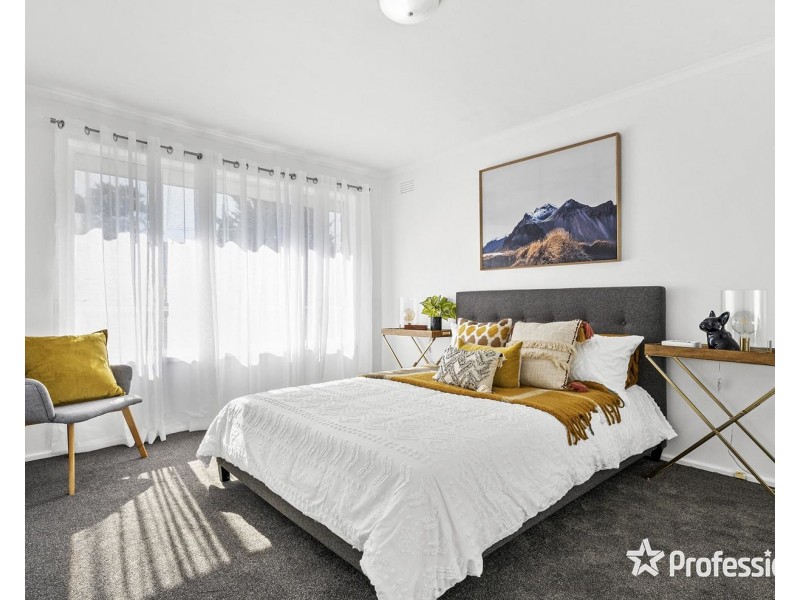 50 Greenslopes Drive, Mooroolbark VIC 3138