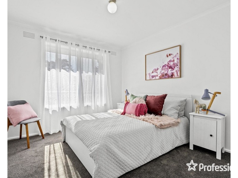 50 Greenslopes Drive, Mooroolbark VIC 3138