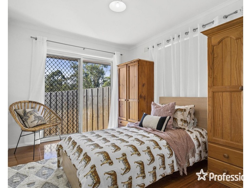 50 Greenslopes Drive, Mooroolbark VIC 3138