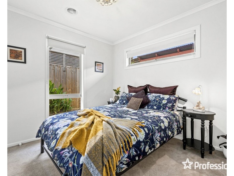 18a Blackburn Road, Mooroolbark VIC 3138