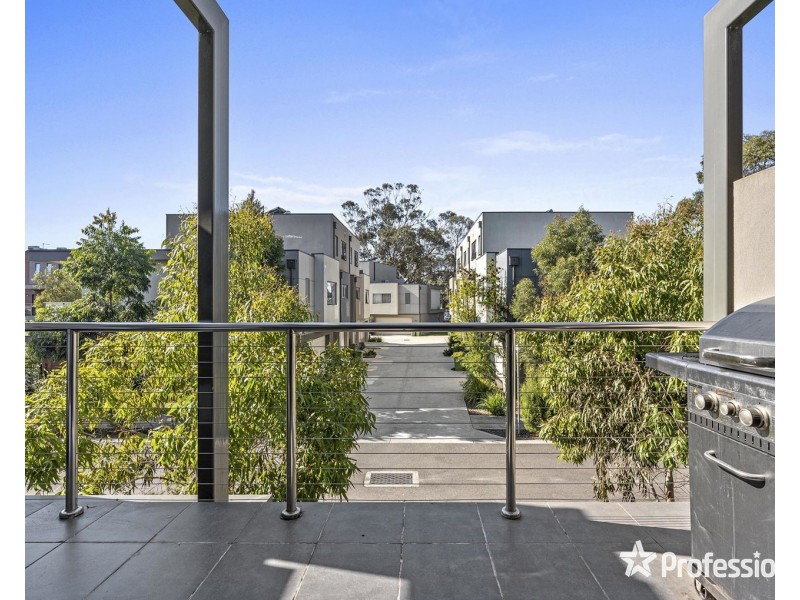 18 Primary Street, Mooroolbark VIC 3138