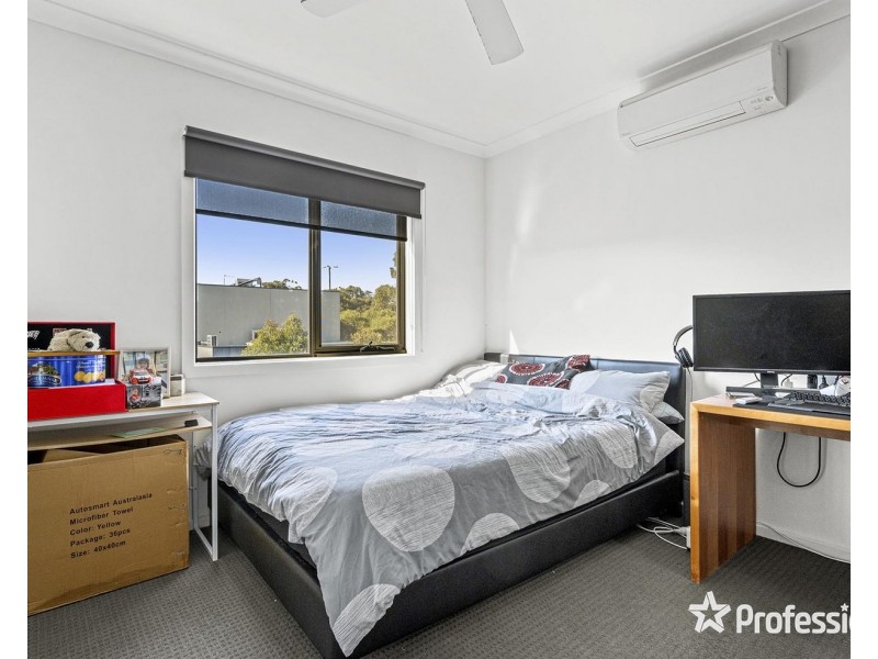 18 Primary Street, Mooroolbark VIC 3138