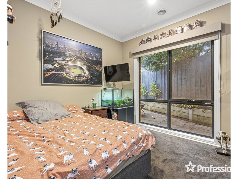 2 Dees Place, Mooroolbark VIC 3138