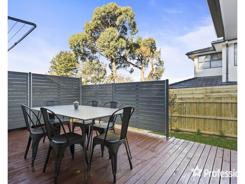 26 Lansell Road, Mooroolbark VIC 3138