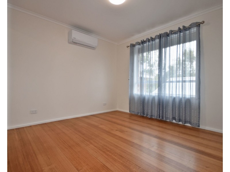 32 Winyard Drive, Mooroolbark VIC 3138