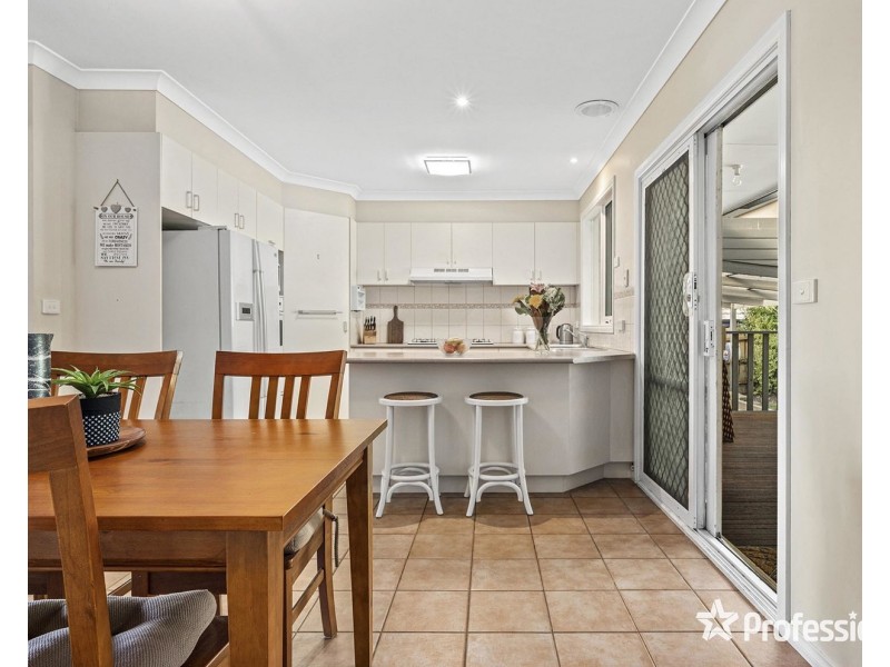 16 Clearwater Drive, Lilydale VIC 3140