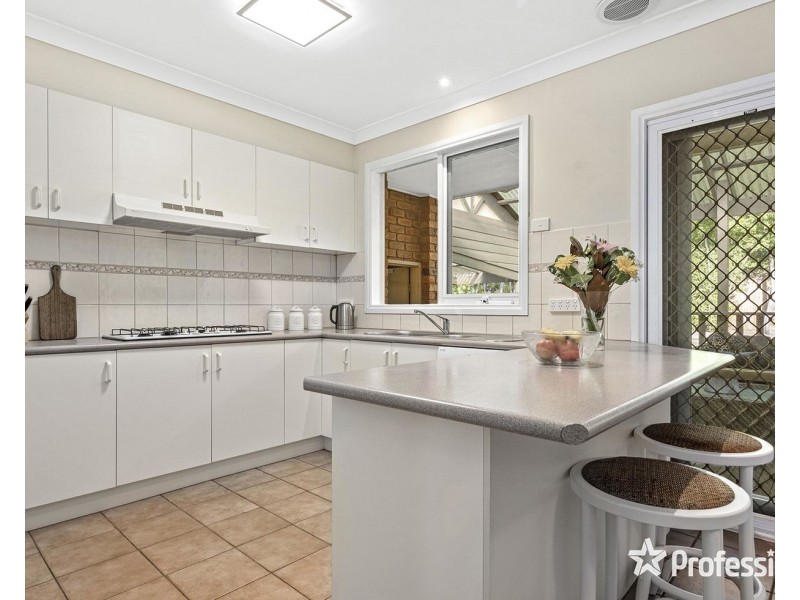 16 Clearwater Drive, Lilydale VIC 3140